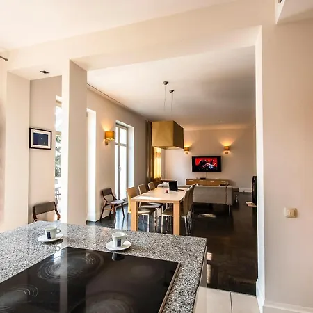 1910 Willa - Modern With Private Terrace Appartement